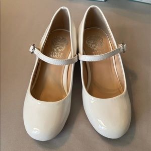 Vince Camuto Dress Shoes, White, Size 11